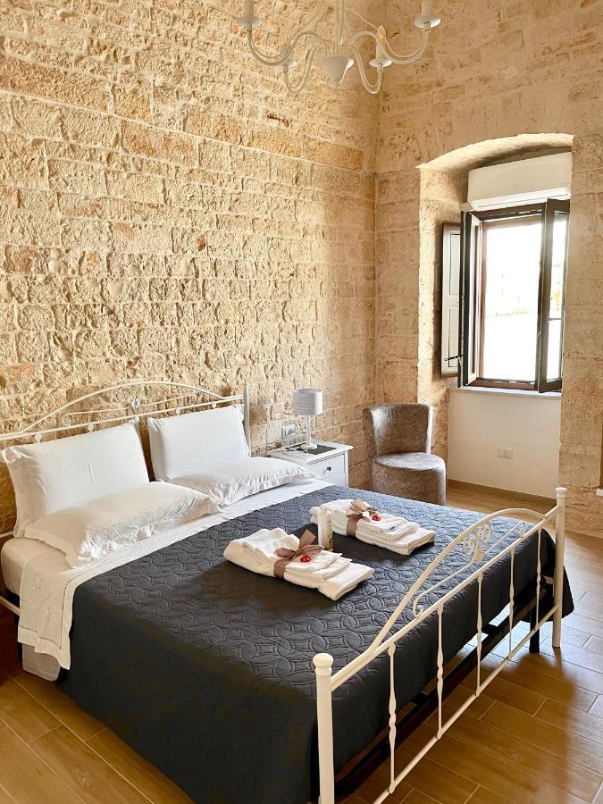 Bed and Breakfast Nido Di Pietra-Dimora In Centro Альберобелло Екстер'єр фото